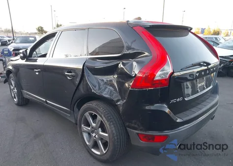 2013 Volvo Xc60 3.2 Platinum из США, поврежденный, VIN YV4952DL7D2391910